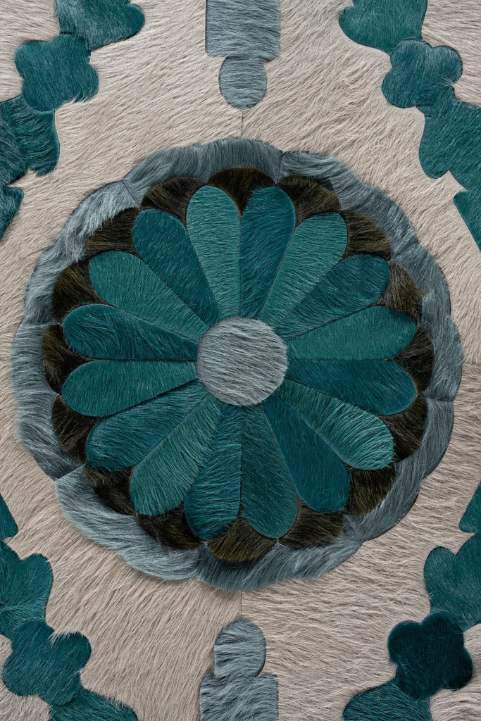 Aubusson / Hide Rug / 16036