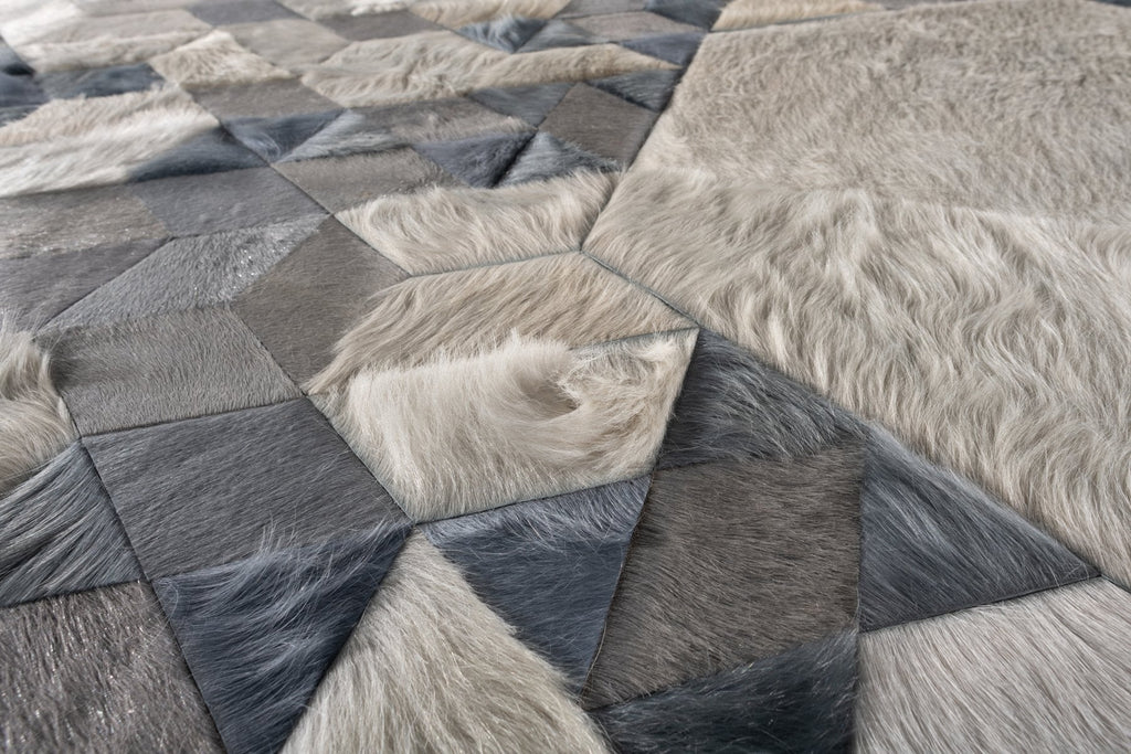 Shatter / Hide Rug / 17046