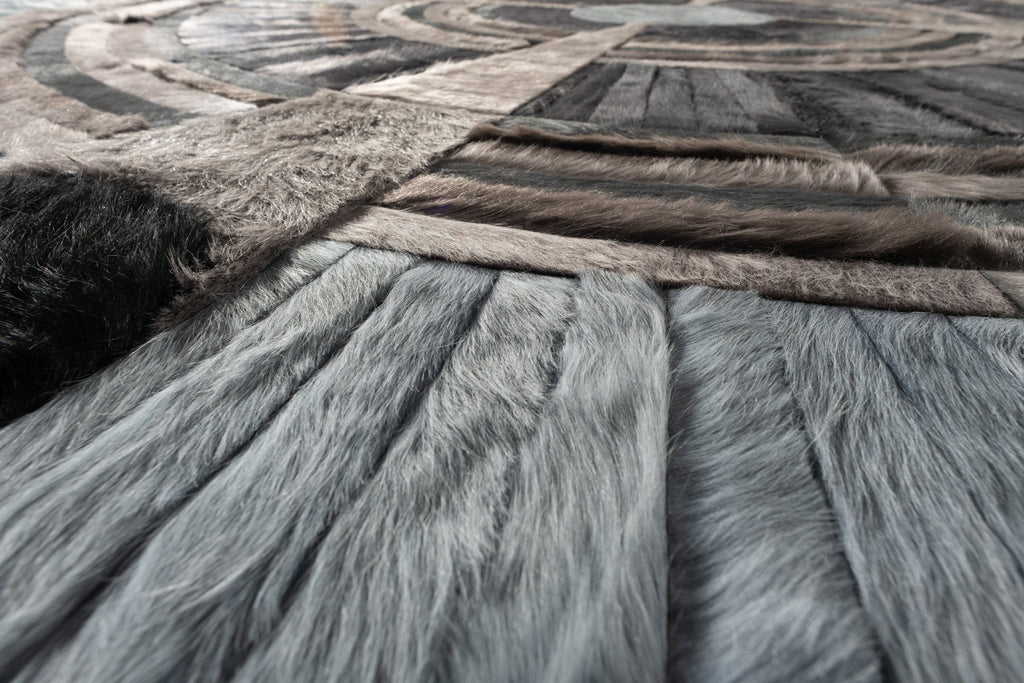 Atlas / Hide Rug / 22652