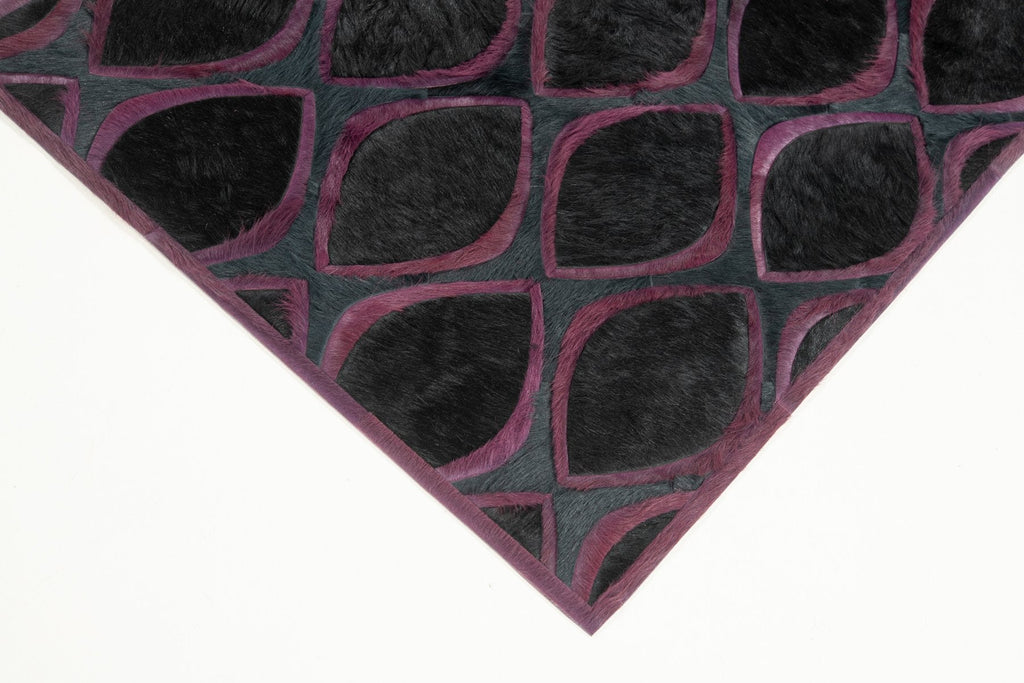 Flaunt / Hide Rug / 13998