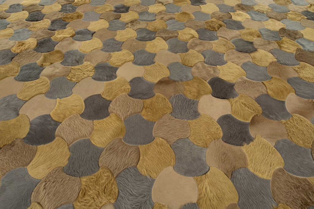 Leigh / Hide Rug / 13327