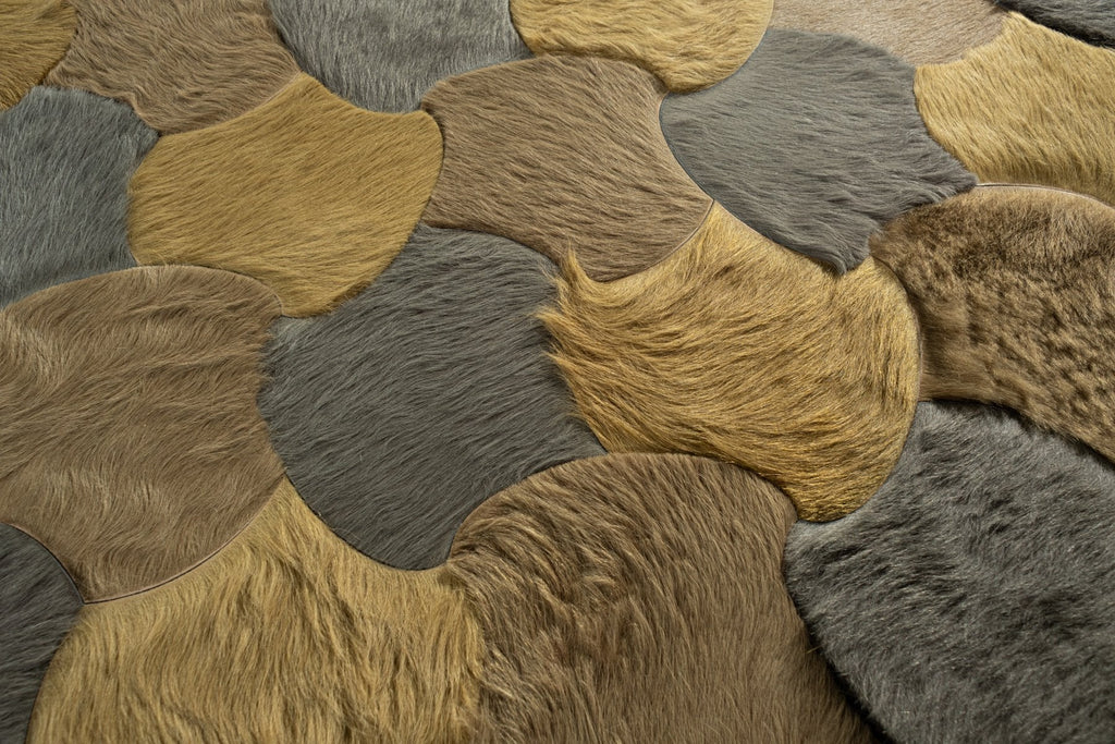 Leigh / Hide Rug / 13327