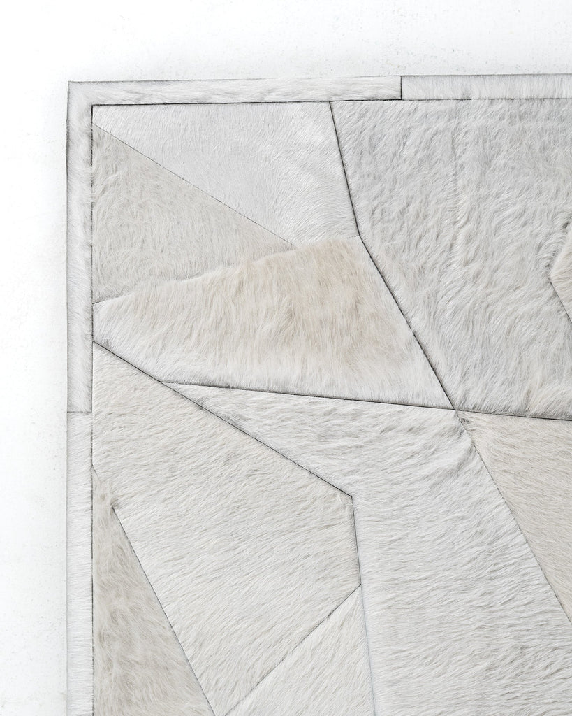 Broken / 13ft 2in x 14ft 6in / 00613
