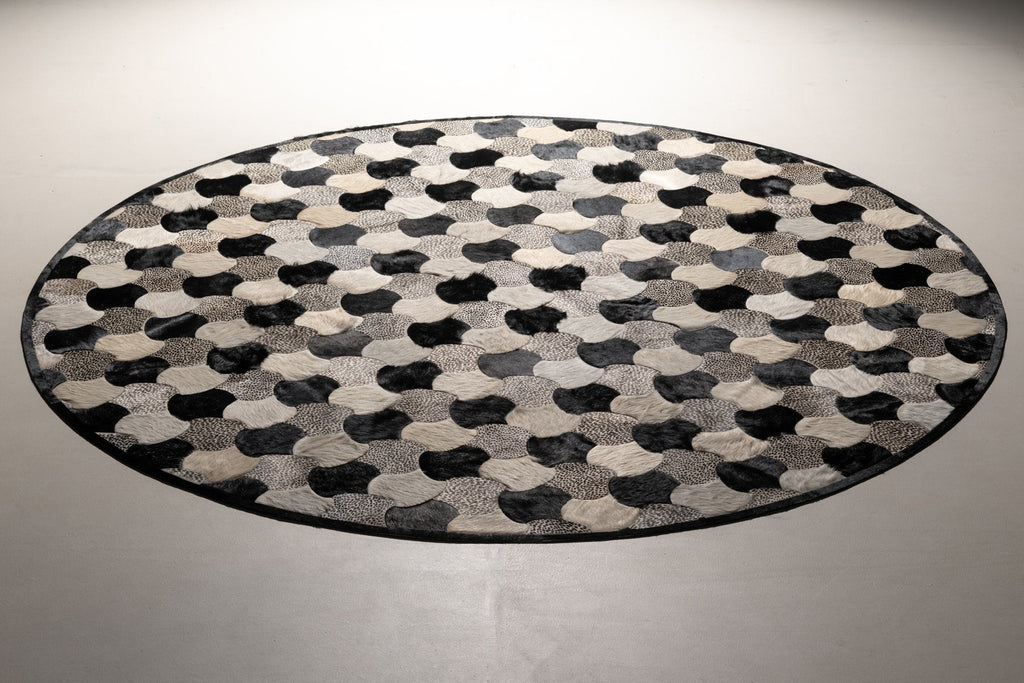 Leigh / Hide Rug / 14604