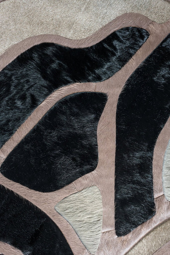 Bloom / Hide Rug / 15405