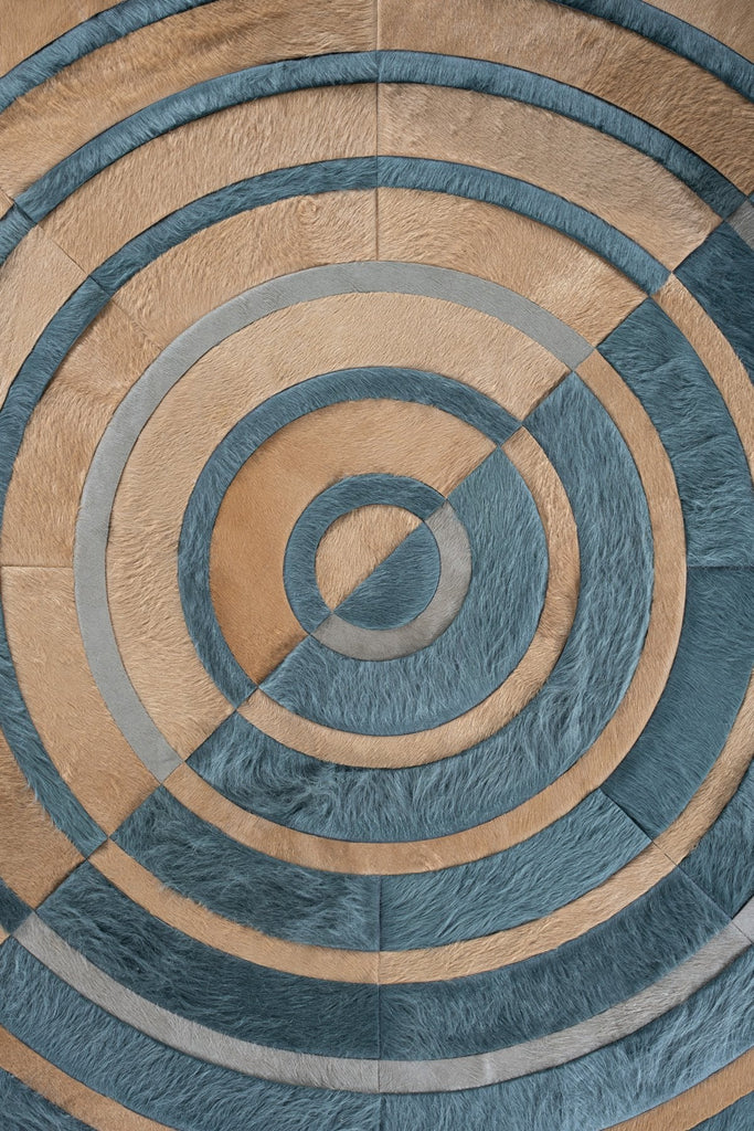 Solstice / Hide Rug / 15612