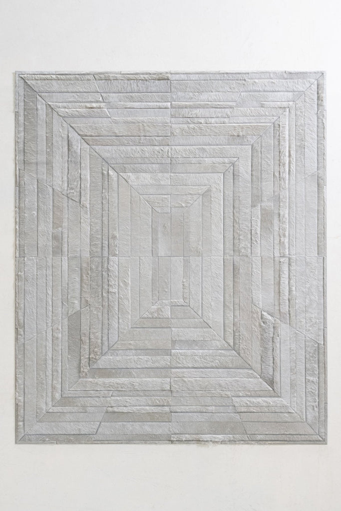 Faceta / Hide Rug / 14216