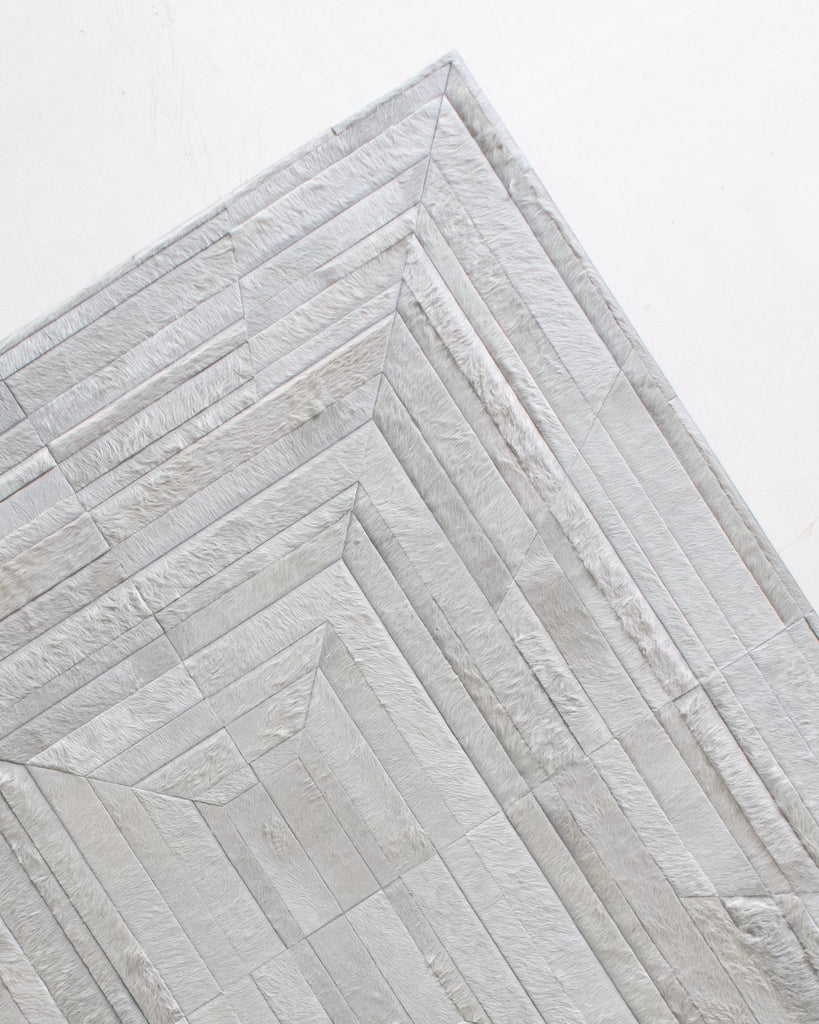 Faceta / Hide Rug / 14216