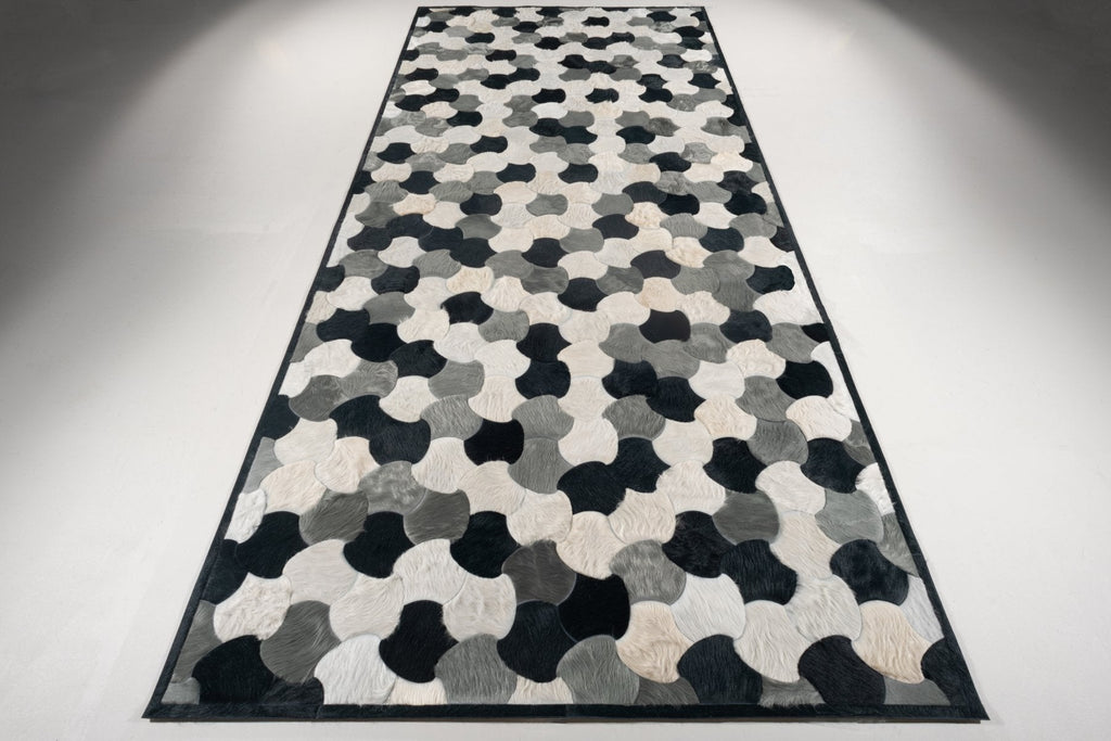 Leigh / Hide Rug / 15896
