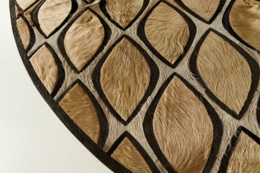 Flaunt / Hide Rug / 13648