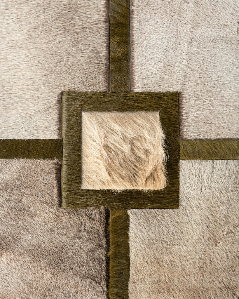 Glamorous / Hide Rug / 20498