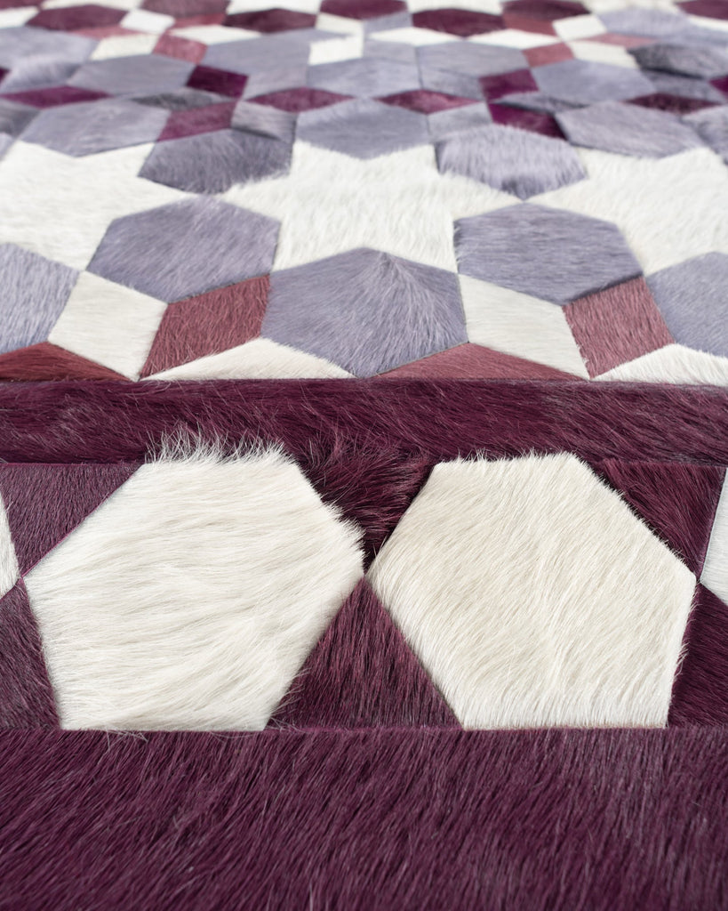 Carousel / Hide Rug / 19192