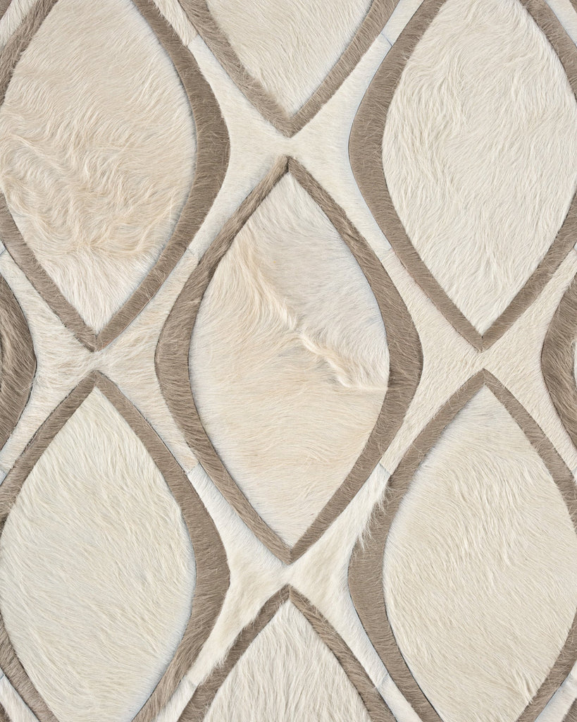 Flaunt / Hide Rug / 18029