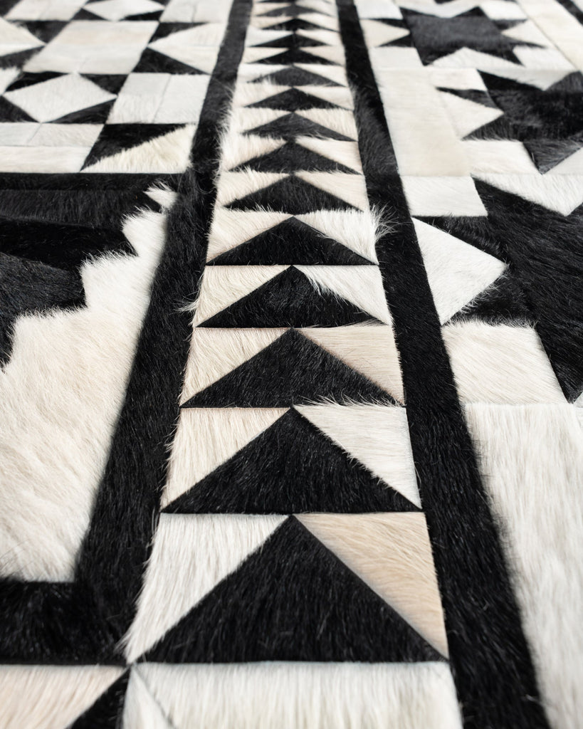 Lady / Hide Rug / 19203