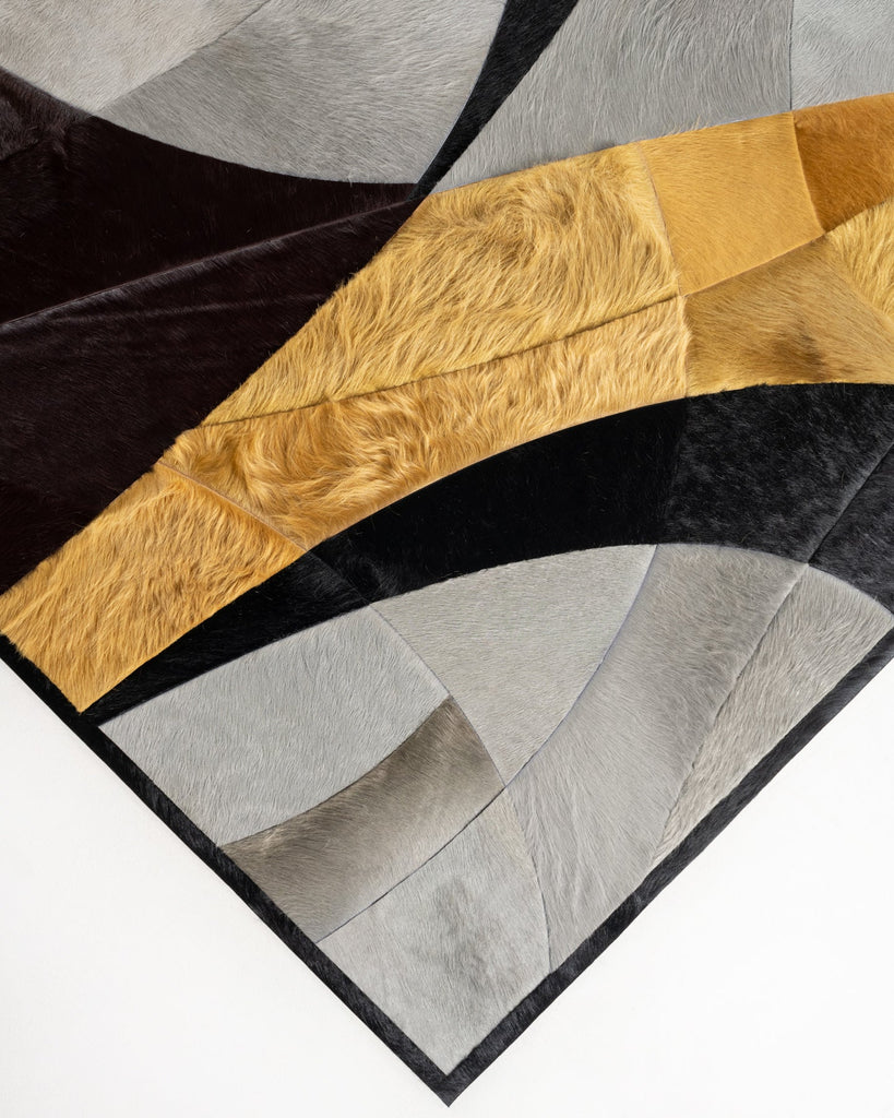Luna / Hide Rug / 19261
