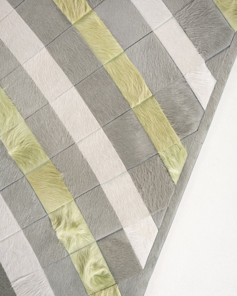 Meridian / Hide Rug / 18204