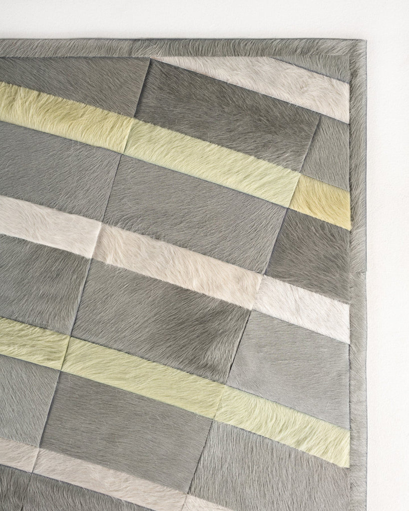 Meridian / Hide Rug / 18204