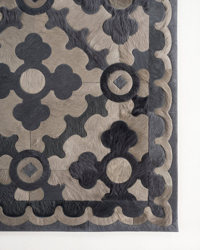Empire / Hide Rug / 18459