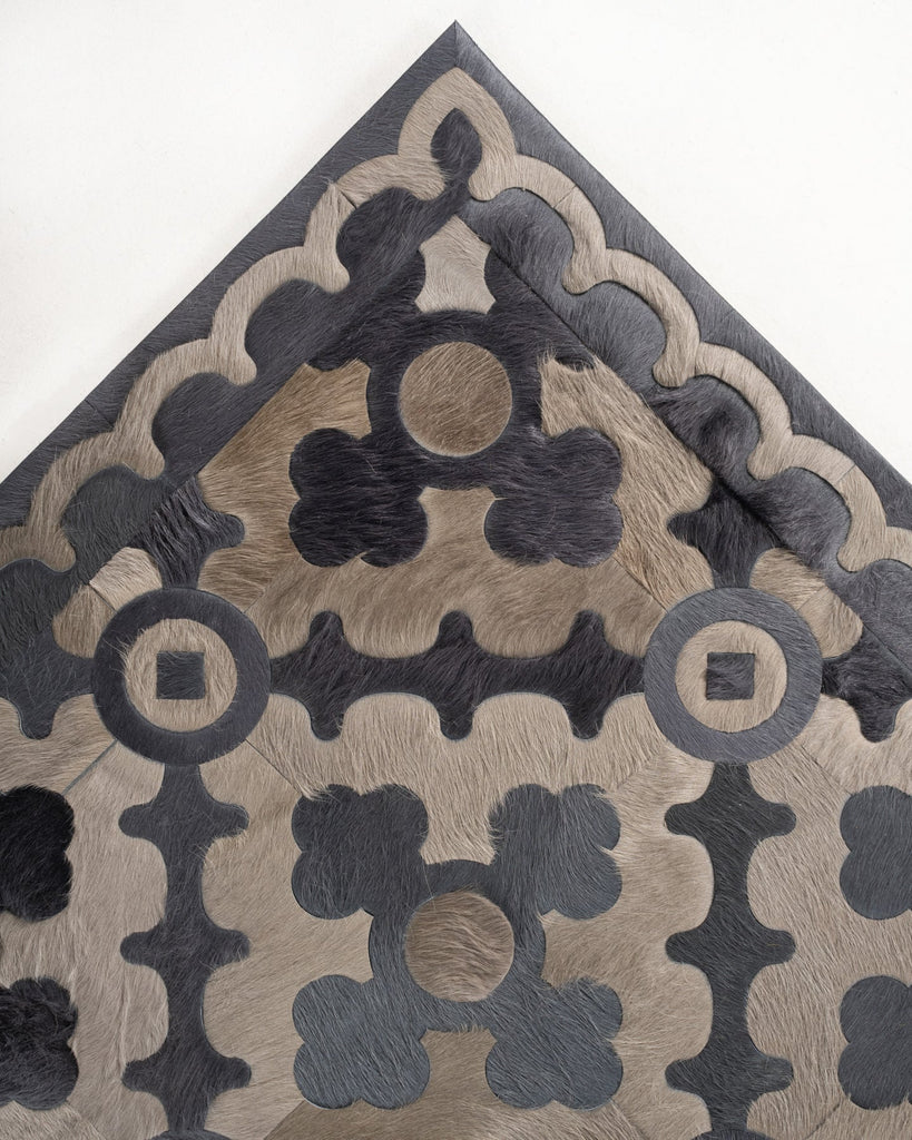 Empire / Hide Rug / 18459