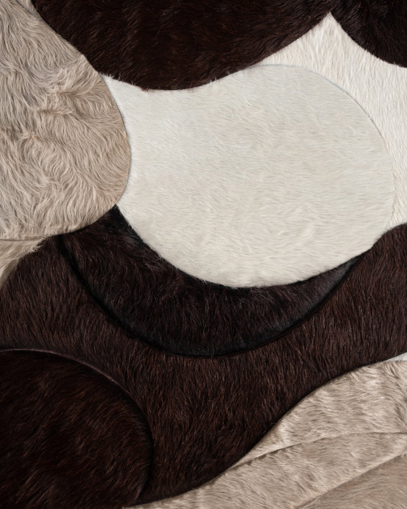 Lucid / Hide Rug / 18971