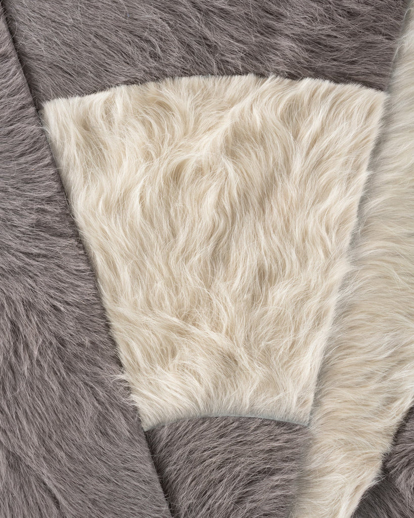 Custom / Hide Rug / 19571