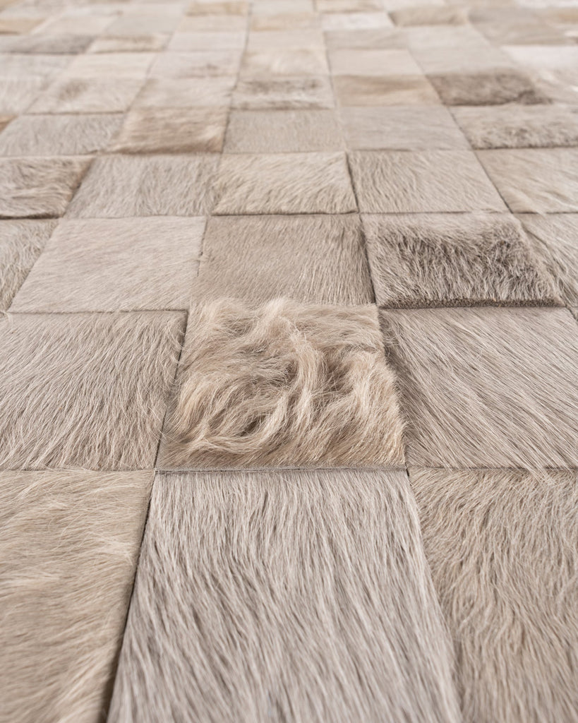 Design Study / Hide Rug / 20352