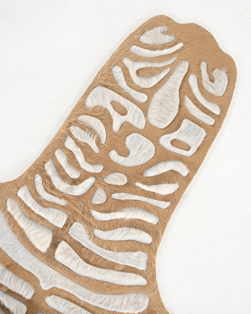 Zebra / Hide Rug / 19537