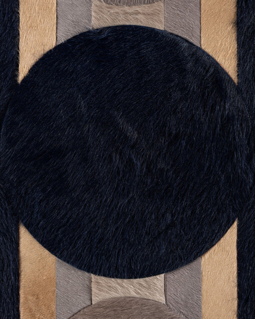Atlas / Hide Rug / 20018