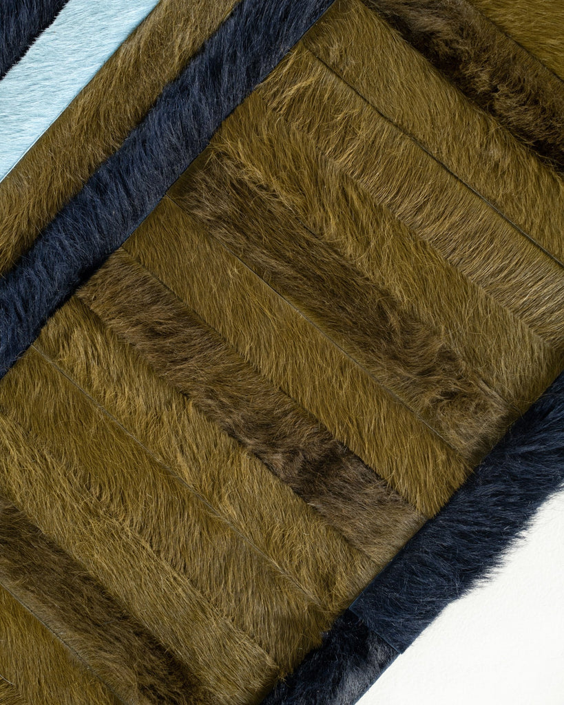 Atlas / Hide Rug / 20483