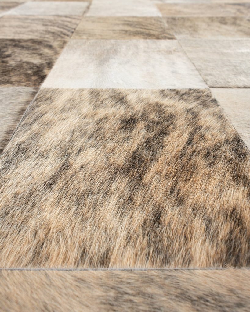 Custom / Hide Rug / 20335