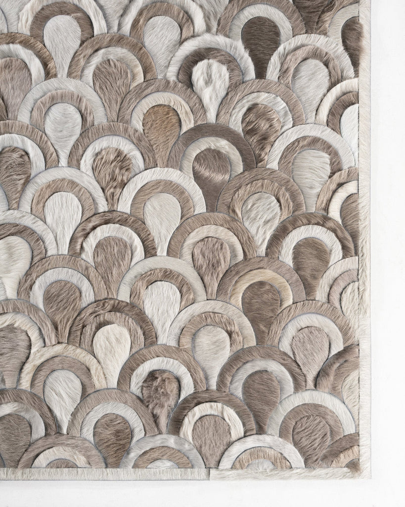 Shift / Hide Rug / 17328