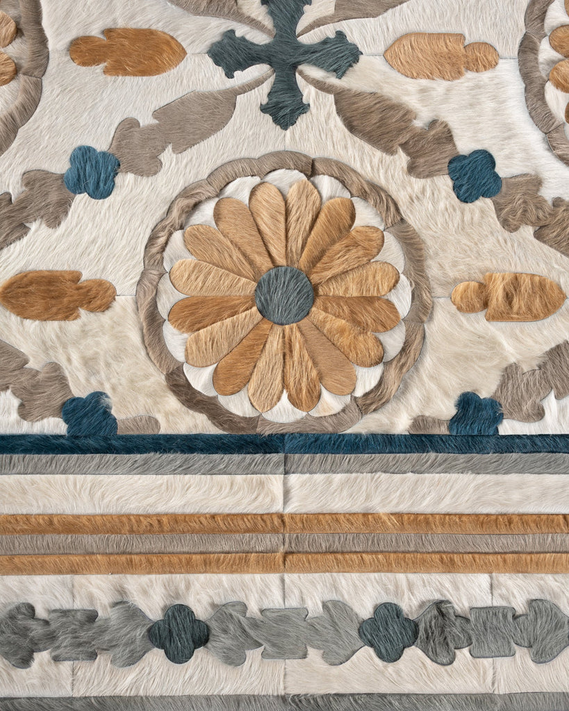 Aubusson / Hide Rug / 18329