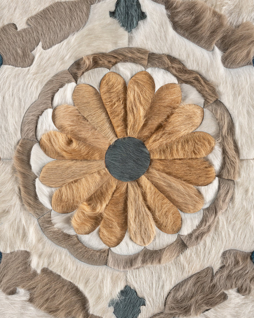 Aubusson / Hide Rug / 18329