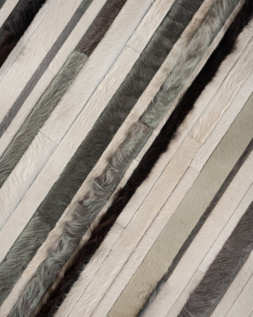 Jet Stream / Hide Rug / 18845