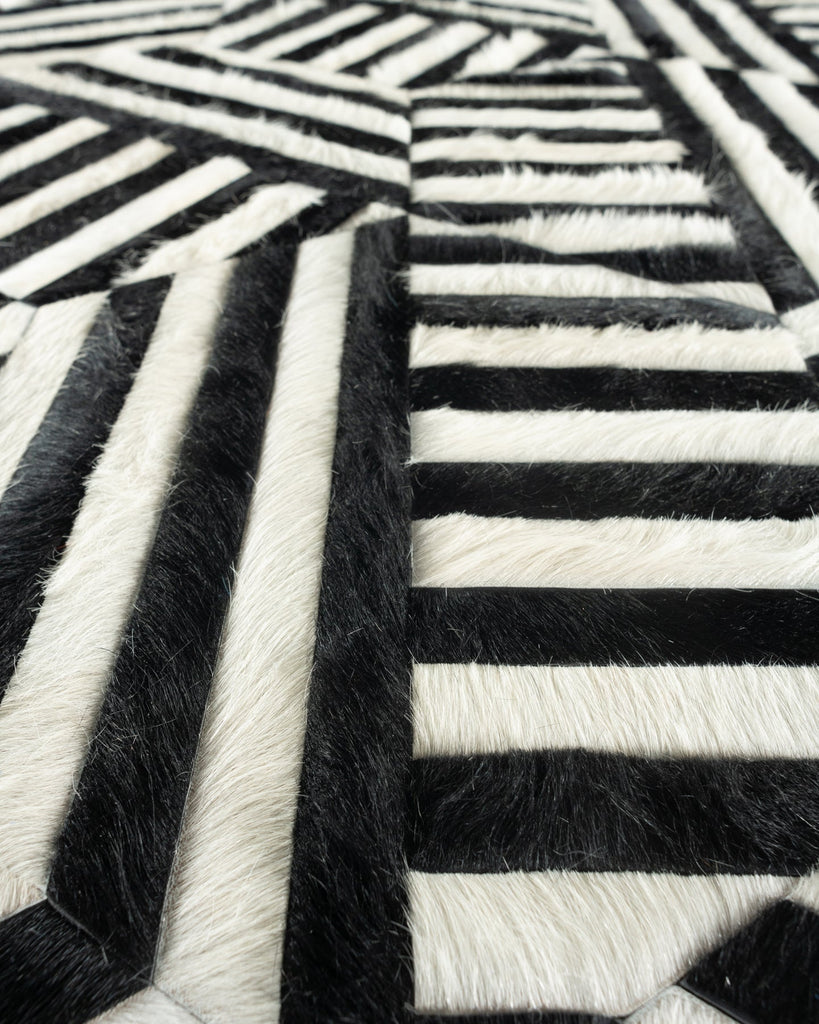 Custom / Hide Rug / 20259
