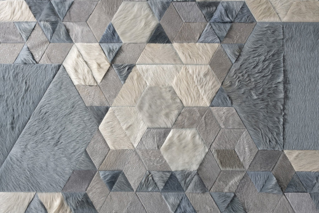 Shatter / Hide Rug / 17046