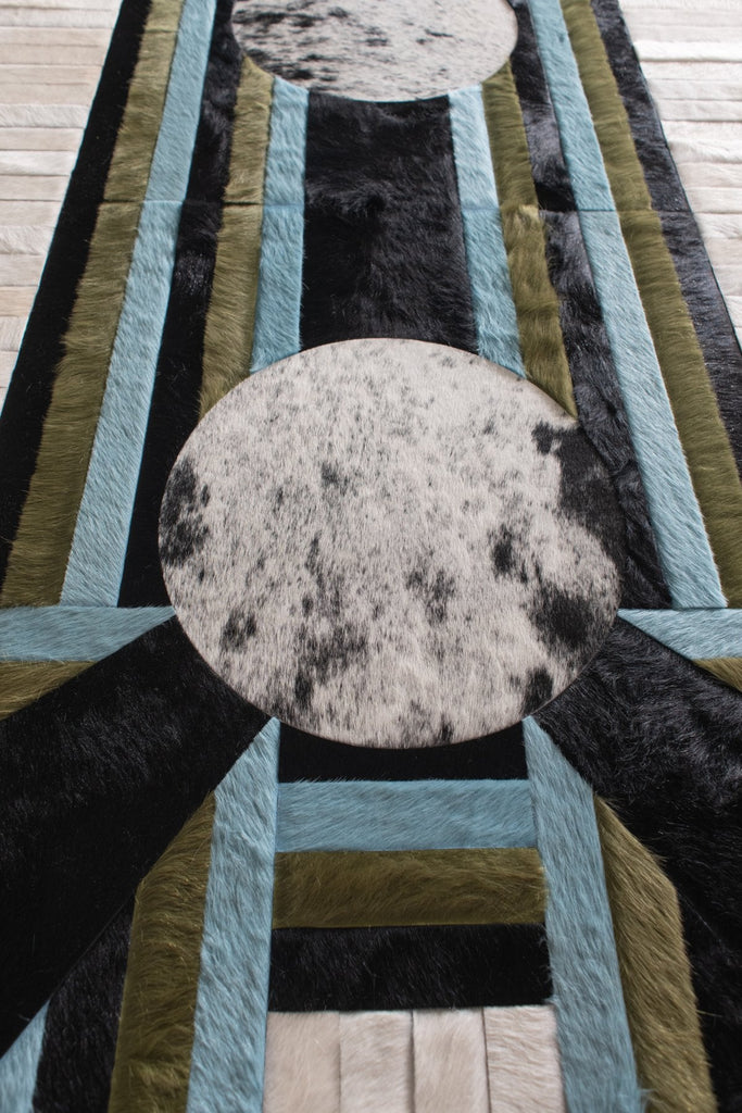 Atlas / Hide Rug / 22649