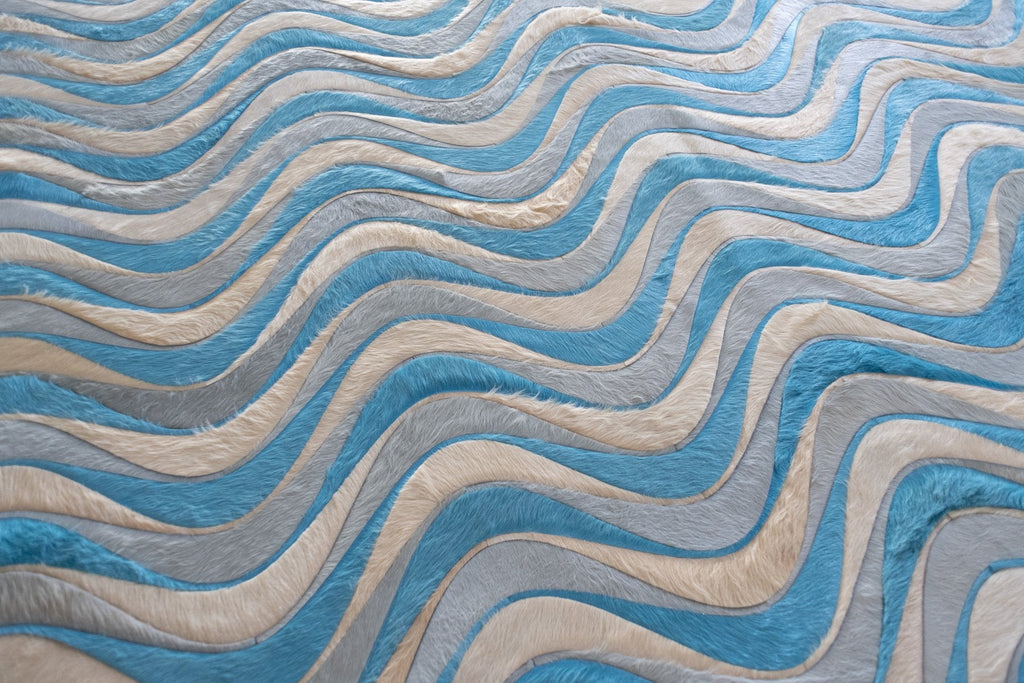 Flow / Hide Rug / 15215