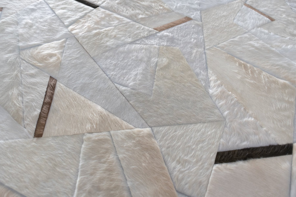 Broken / Hide Rug / 14492