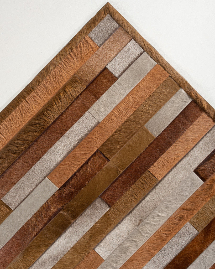 Borderline / Hide Rug / 17424