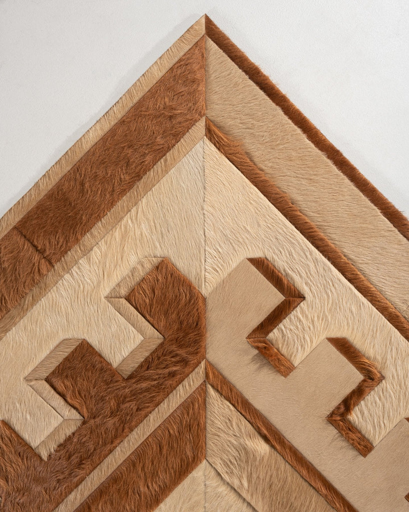Moderne / Hide Rug / 15996