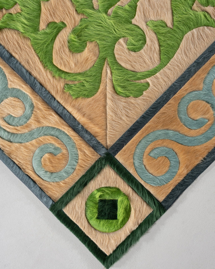 Savonnerie / Hide Rug / 16002
