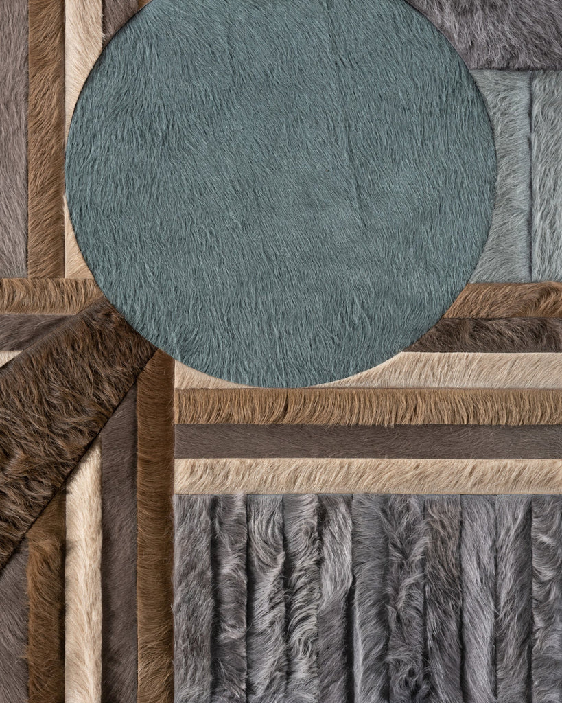 Atlas / Hide Rug / 22584