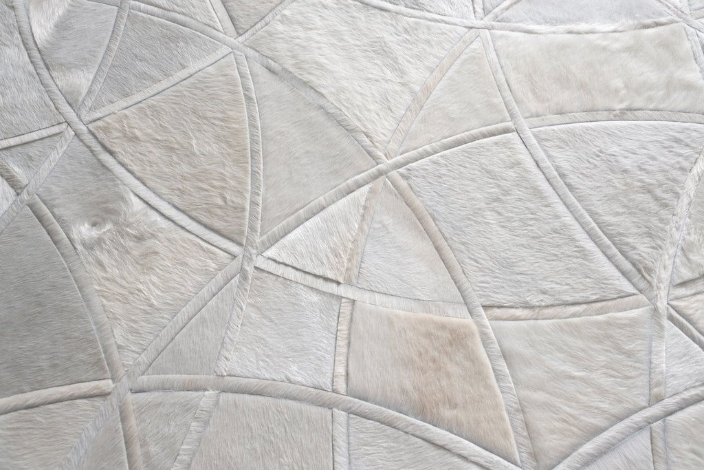 Silhouette / Hide Rug / 15114