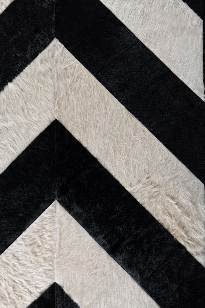 Custom / Hide Rug / 15107