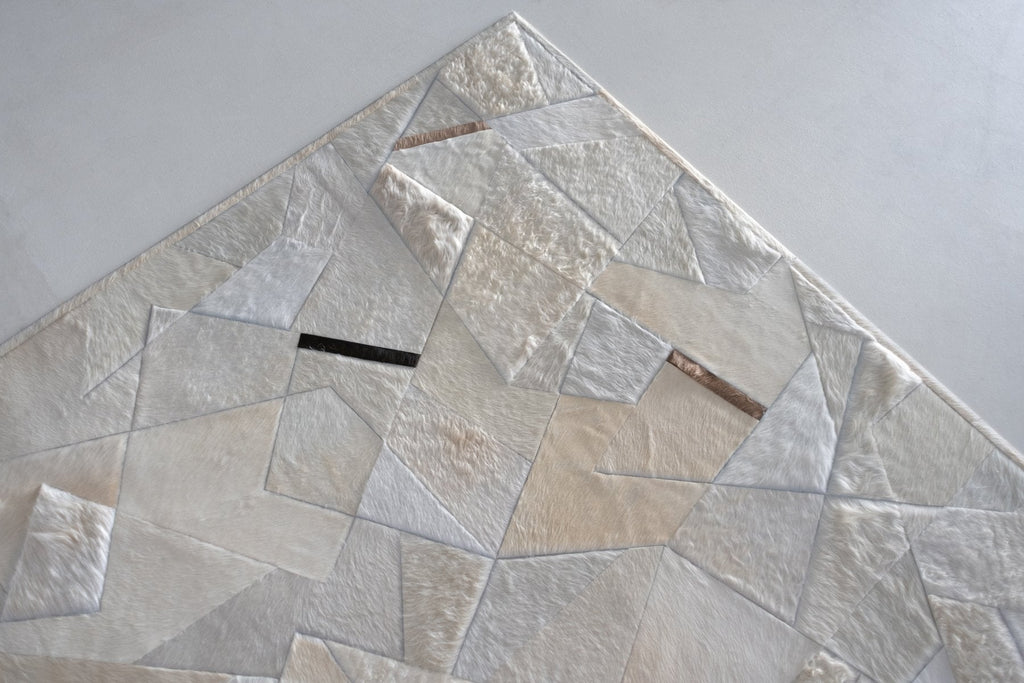 Broken / Hide Rug / 14492