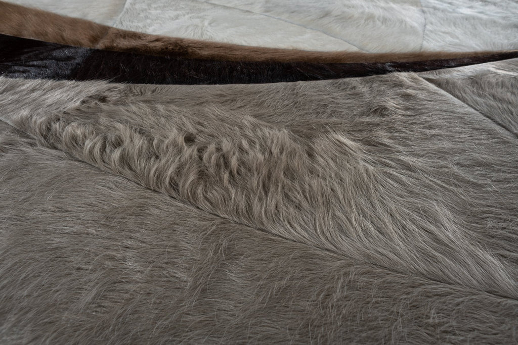 Luna / Hide Rug / 18187