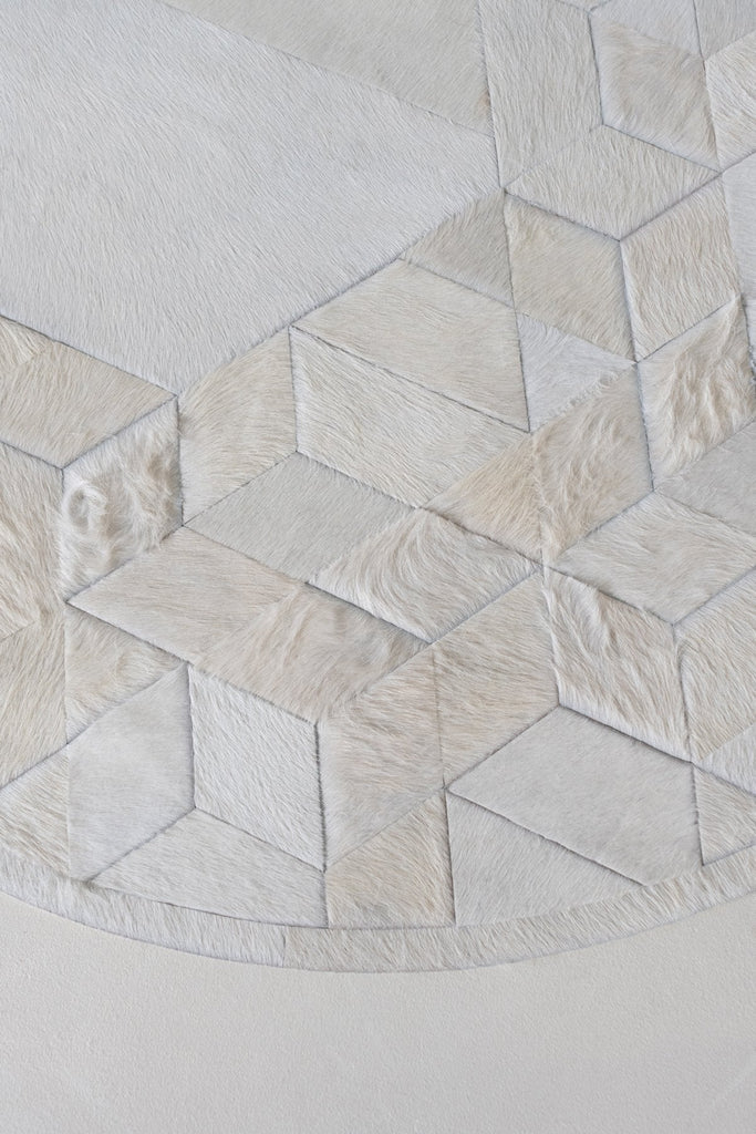 Shatter / Hide Rug / 15308
