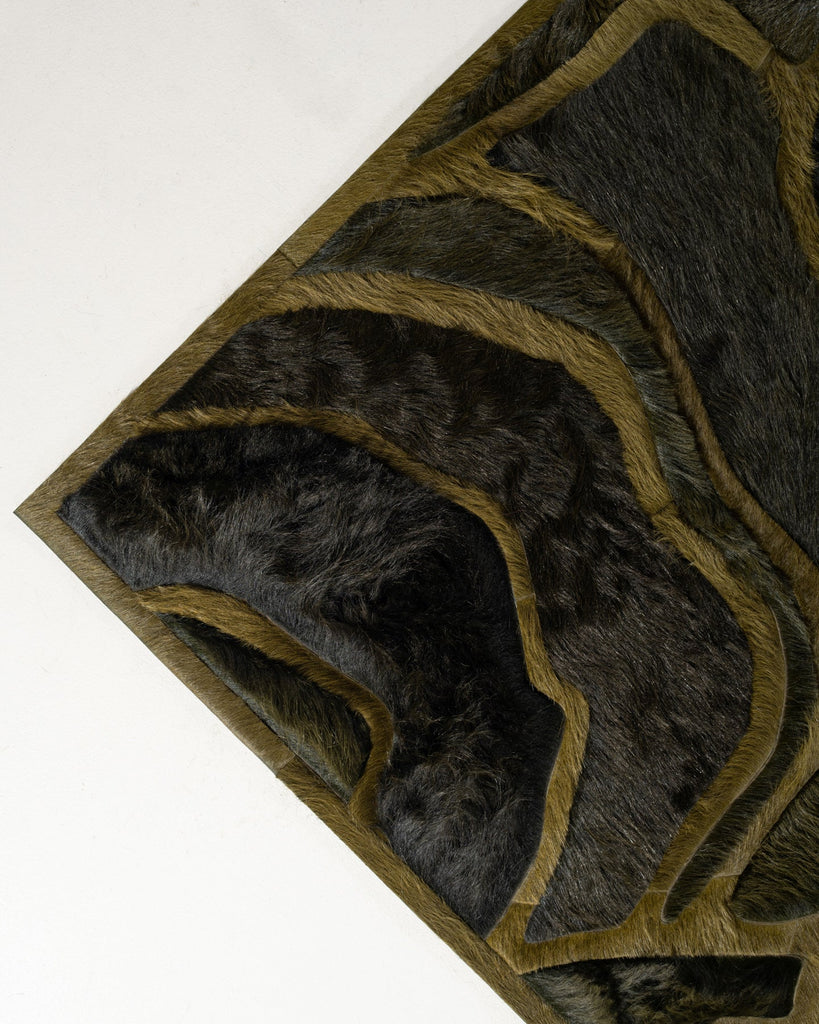 Bloom / Hide Rug / 17496