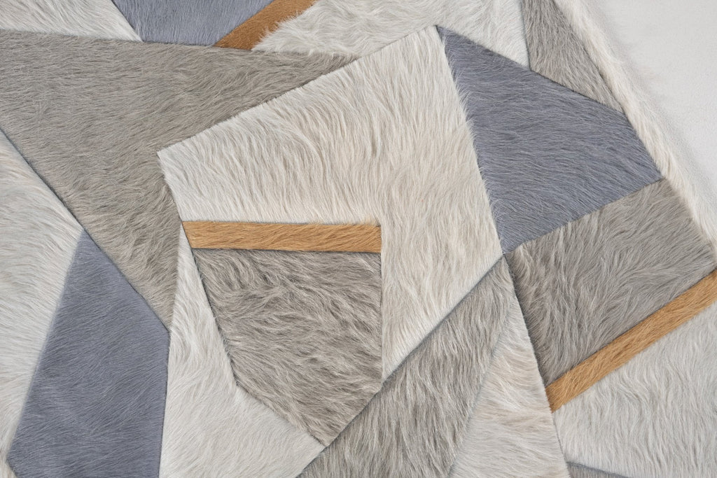 Broken / Hide Rug / 15907